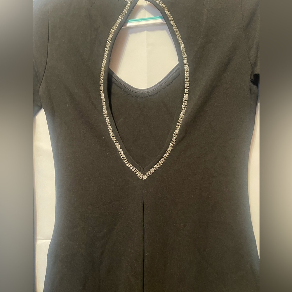 SARA BOO, Elegant Black Dress with Embellished Neckline - Picture 5 of 7